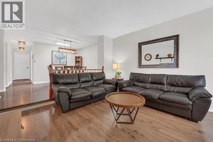 30 LAMPMAN Crescent