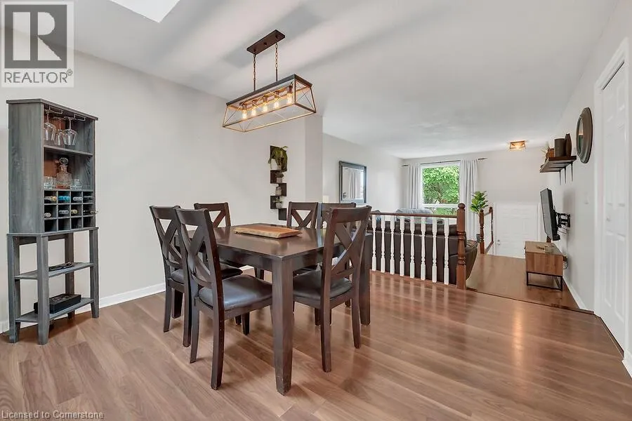 30 LAMPMAN Crescent