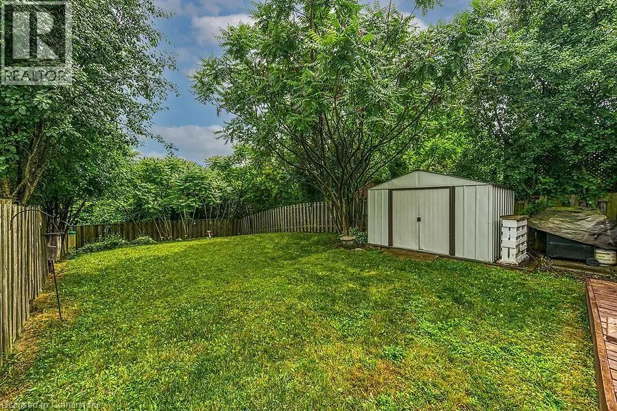 30 LAMPMAN Crescent