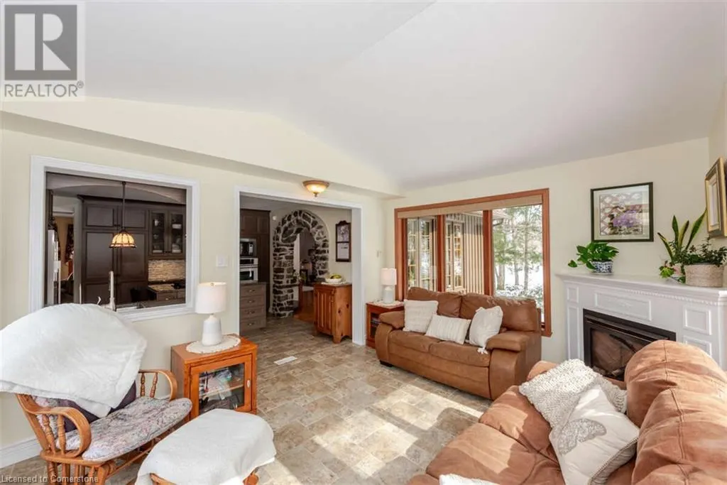 704 PATTEE Road