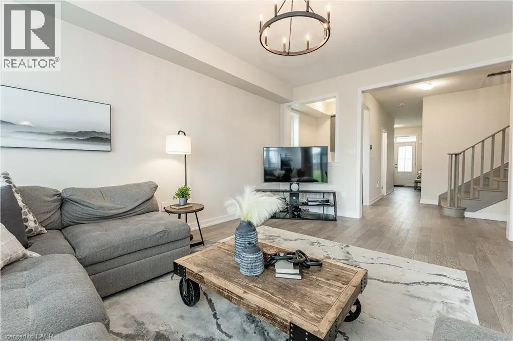116 WHITHORN Crescent