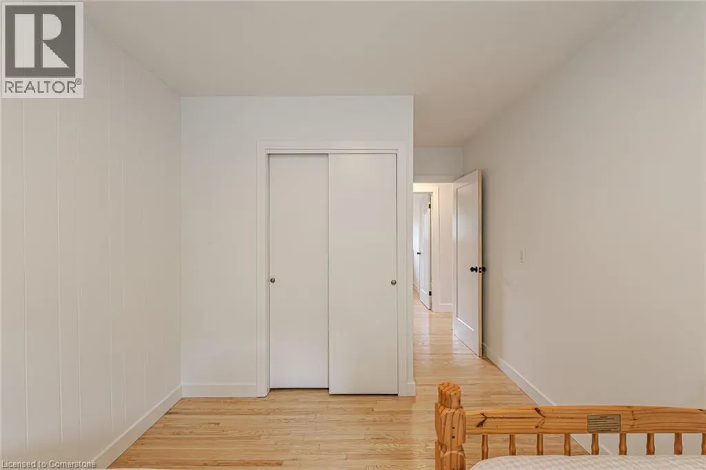 8 ROBROY Court