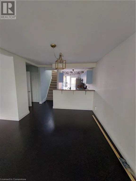 4 ROSE Street