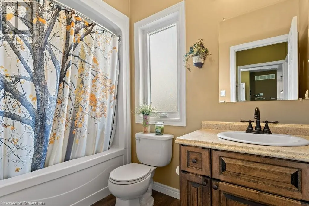 6 SILVERTHORNE Court