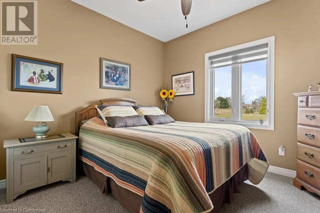 6 SILVERTHORNE Court
