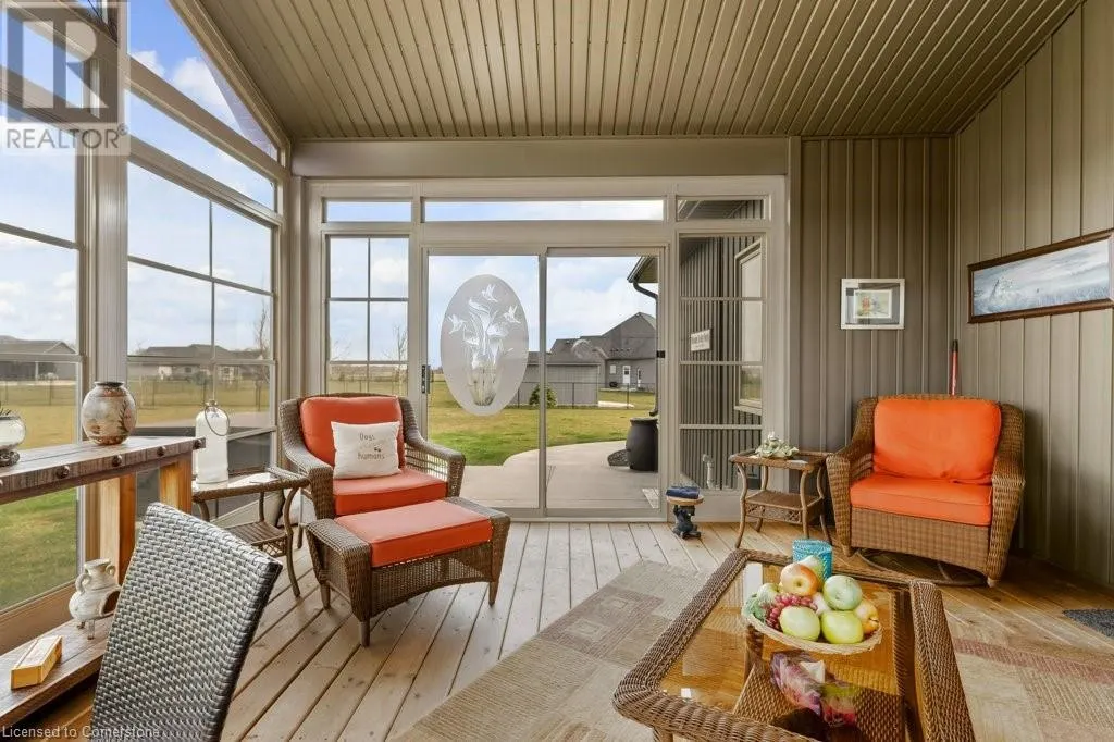 6 SILVERTHORNE Court