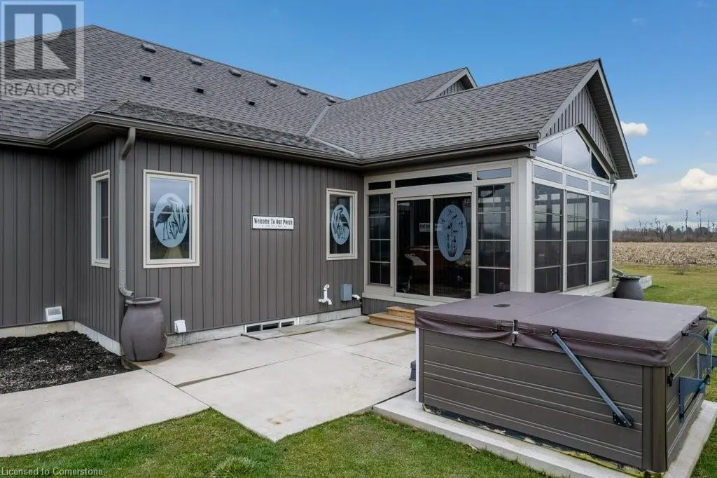 6 SILVERTHORNE Court