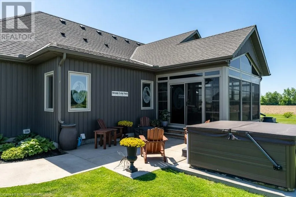 6 SILVERTHORNE Court