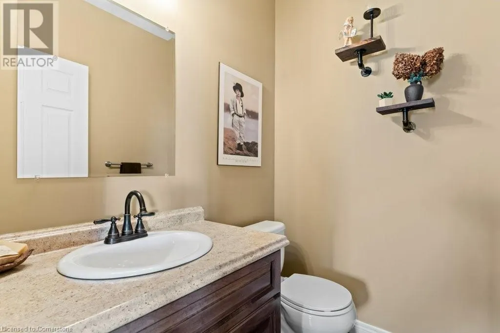 6 SILVERTHORNE Court