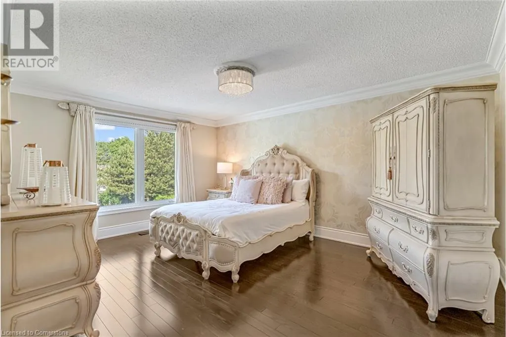 96 KENPARK Avenue