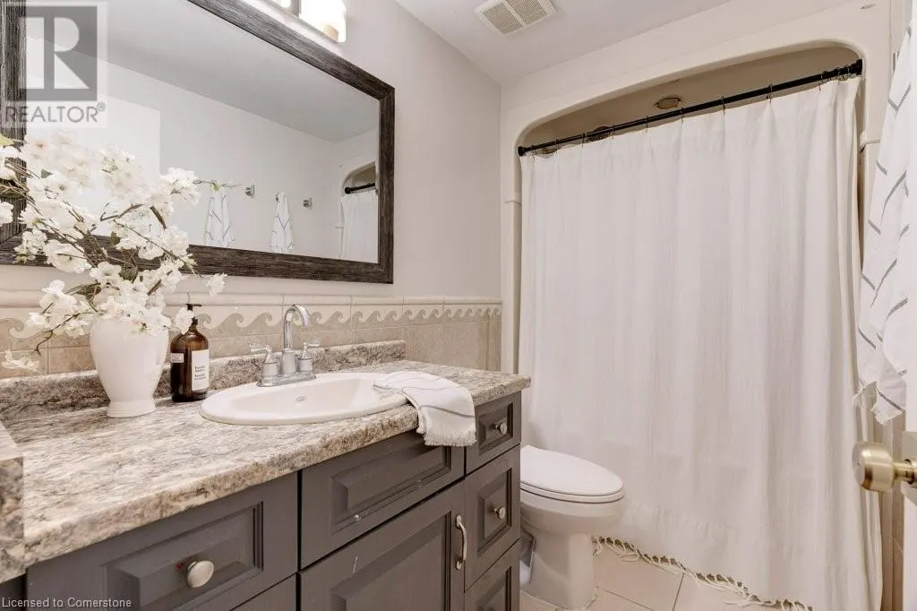 800 UPPER PARADISE Road Unit# 15, #15