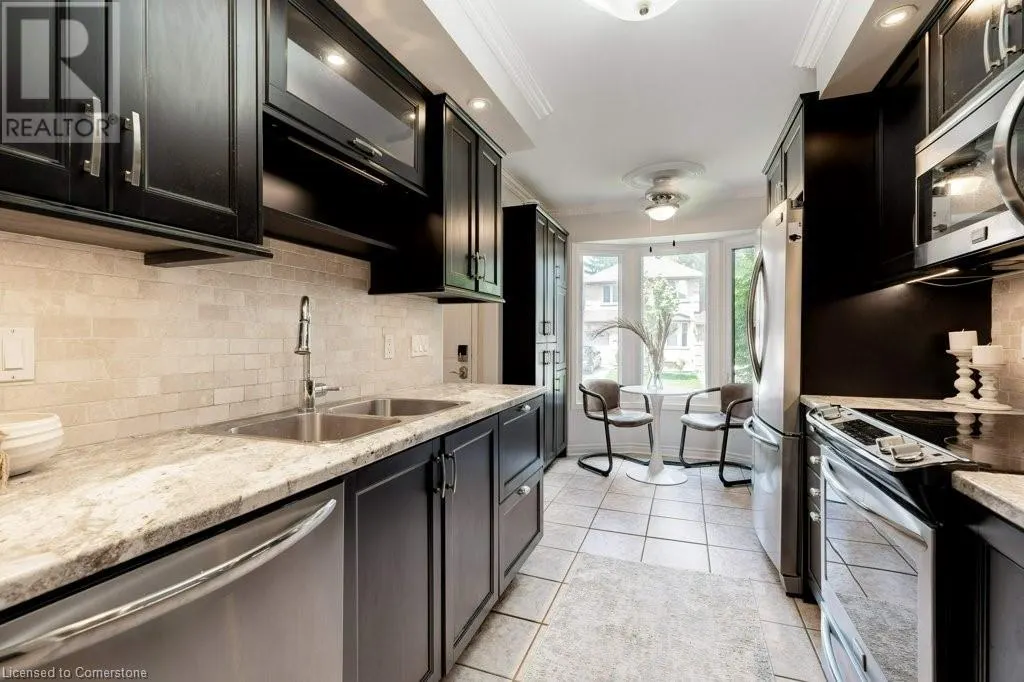 800 UPPER PARADISE Road Unit# 15, #15