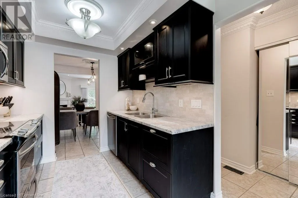 800 UPPER PARADISE Road Unit# 15, #15