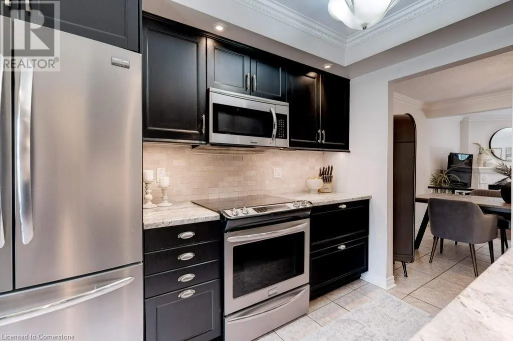 800 UPPER PARADISE Road Unit# 15, #15