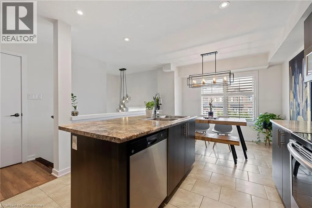 136 CRAFTER Crescent