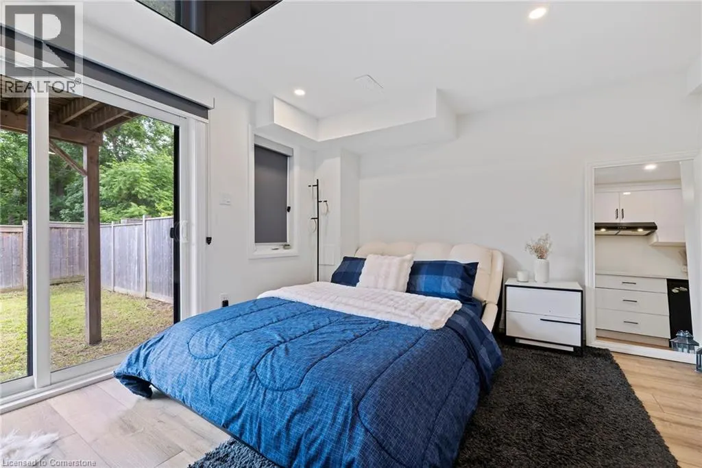 136 CRAFTER Crescent