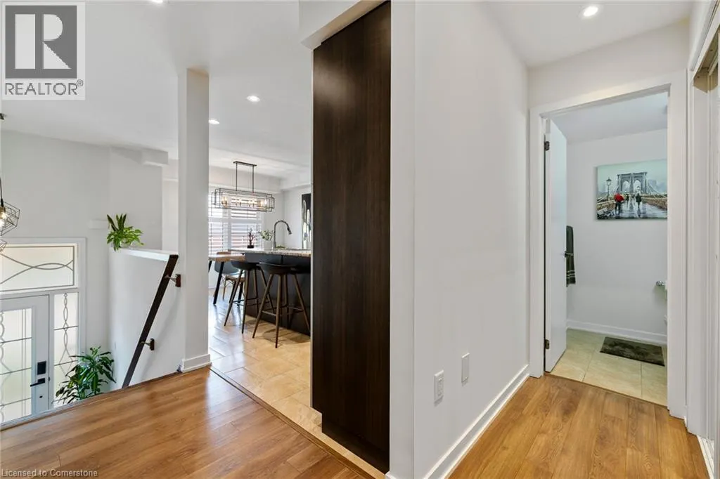 136 CRAFTER Crescent