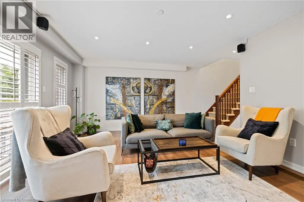 136 CRAFTER Crescent