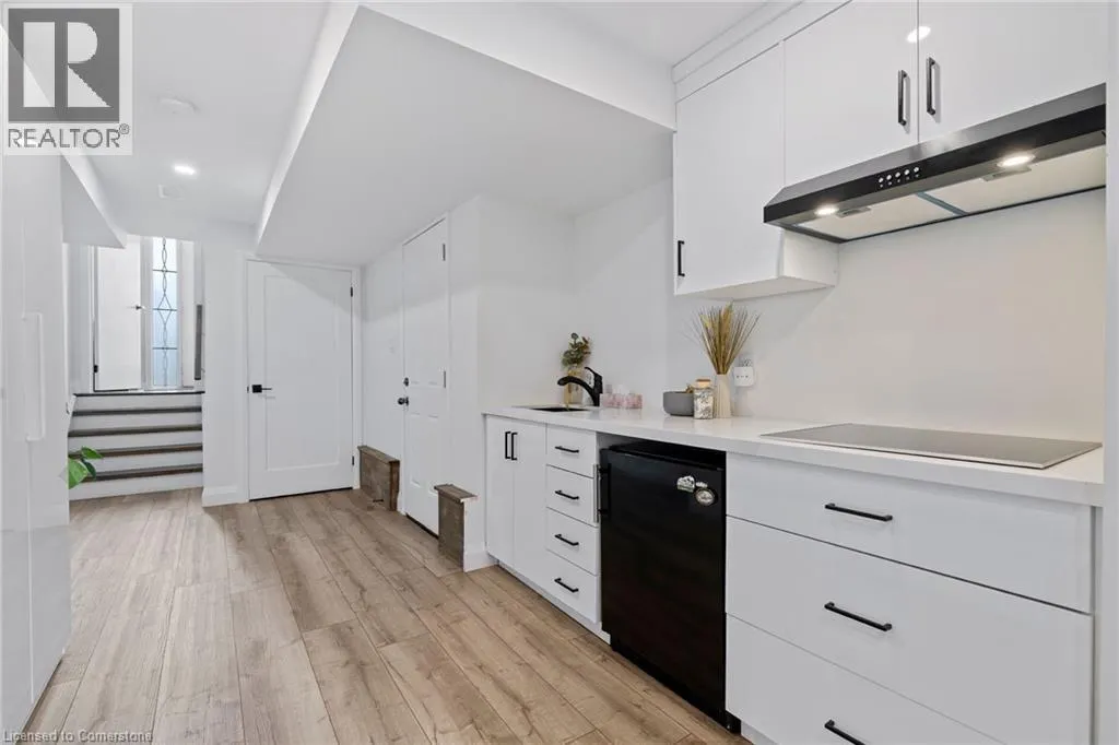 136 CRAFTER Crescent
