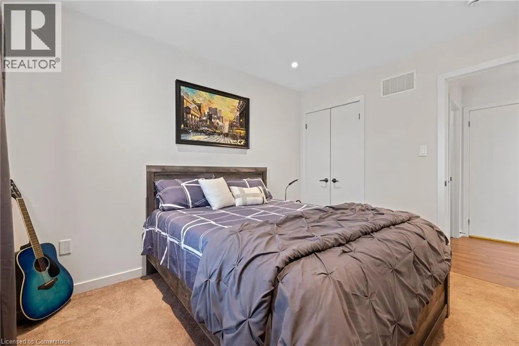 136 CRAFTER Crescent