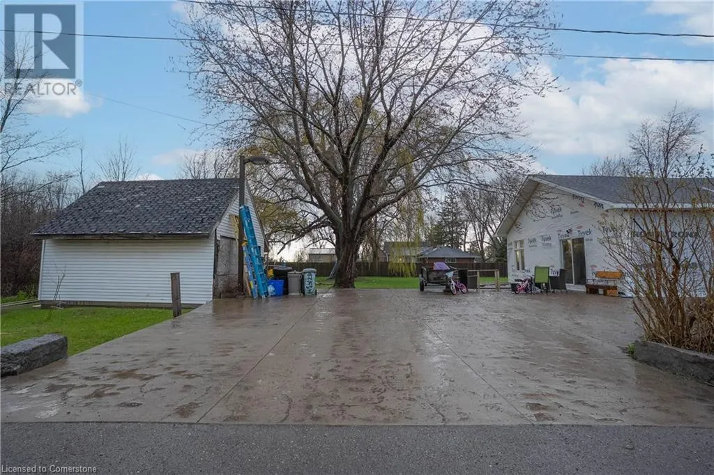1093 SUNSET Drive
