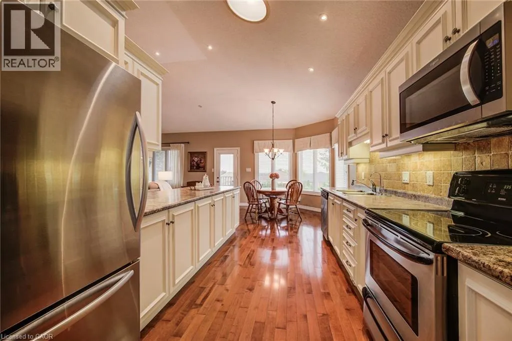 116 STONECROFT Way