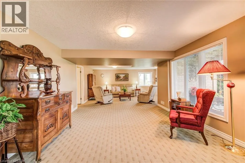 116 STONECROFT Way