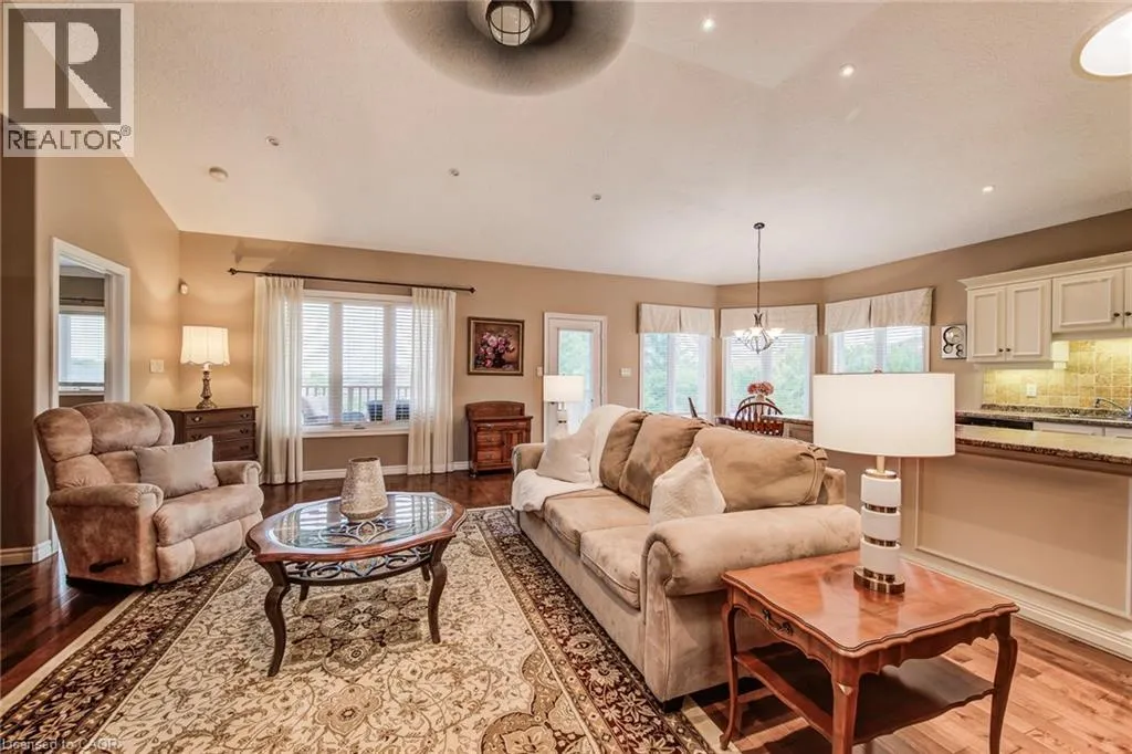 116 STONECROFT Way
