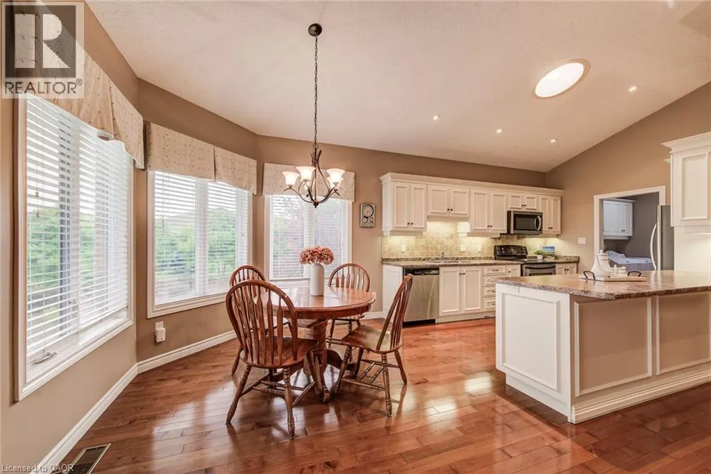 116 STONECROFT Way