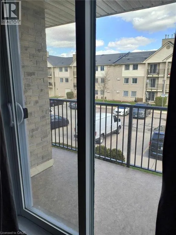735 DEVERON Crescent Unit# 211, #211