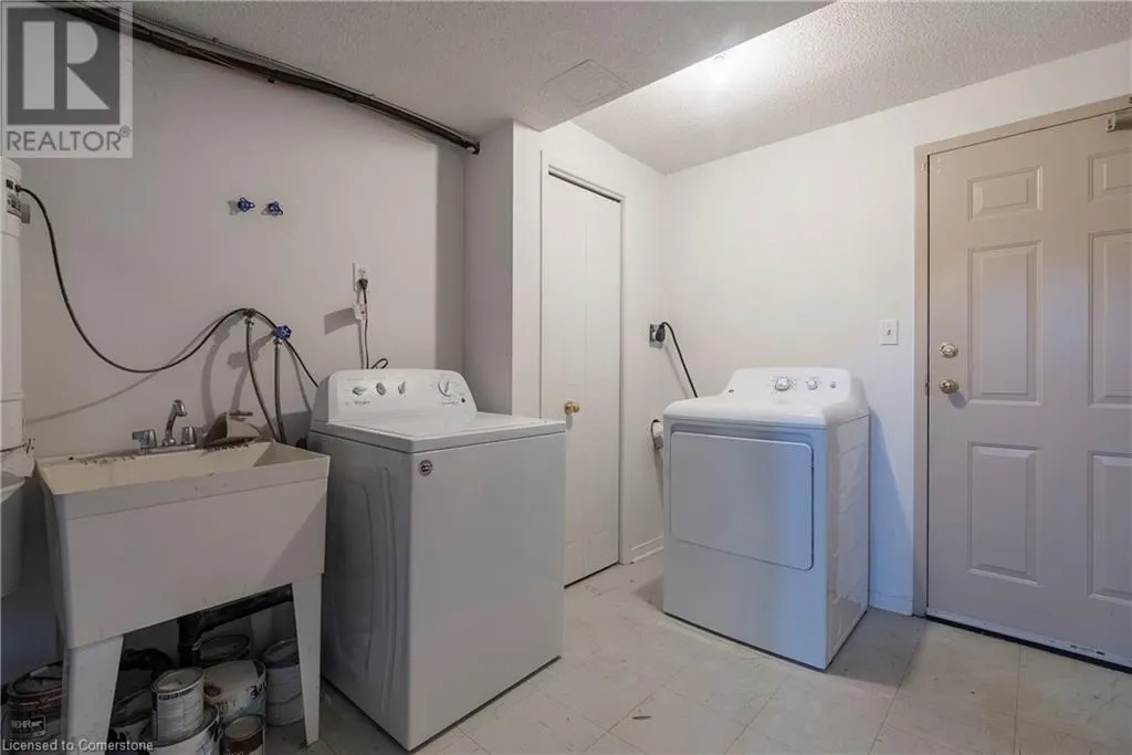 1241 PARKWEST Place Unit# 4, #4