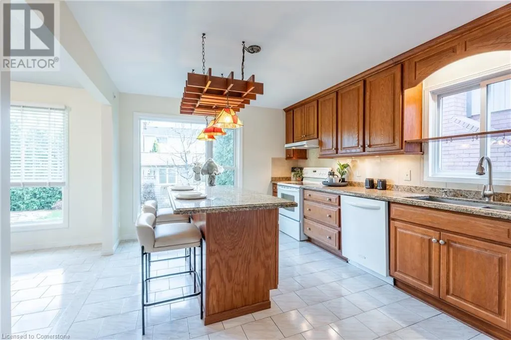 54 GOLDCREST Drive