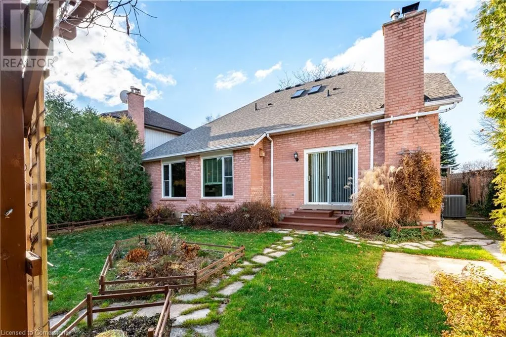 54 GOLDCREST Drive