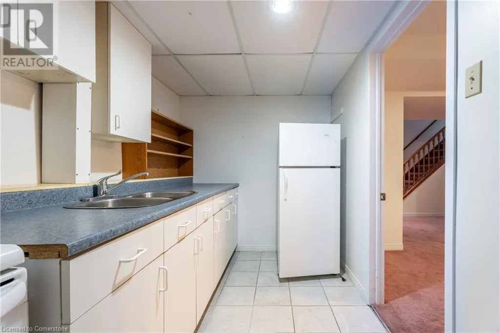 54 GOLDCREST Drive