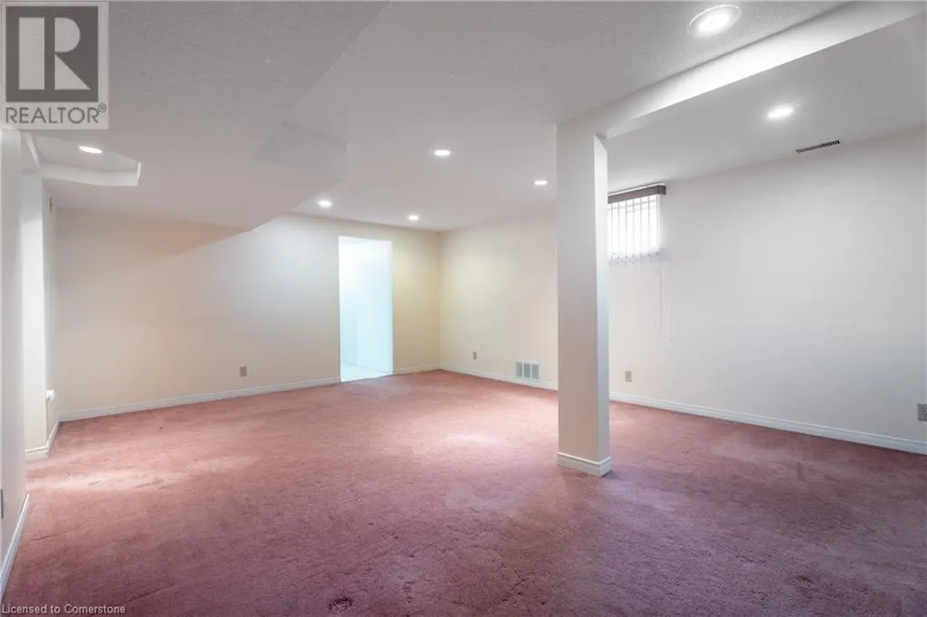 54 GOLDCREST Drive