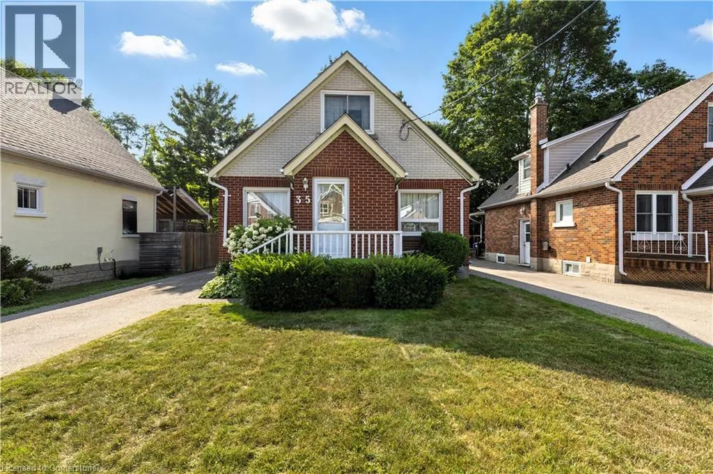35 GRENVILLE Avenue