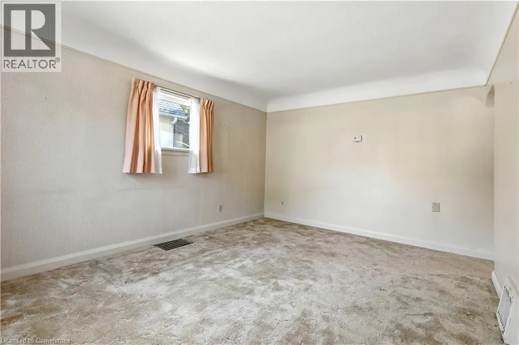35 GRENVILLE Avenue