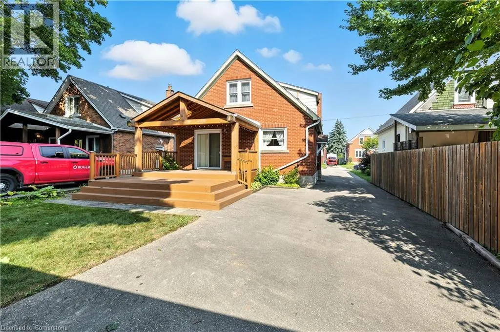 35 GRENVILLE Avenue