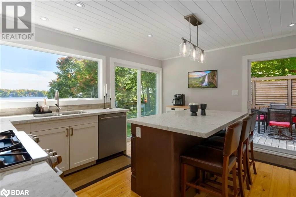 273 SHORELINE Drive
