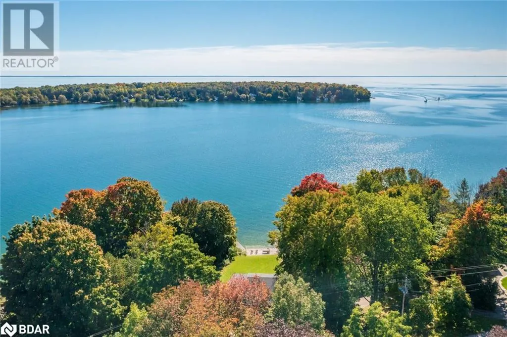 273 SHORELINE Drive