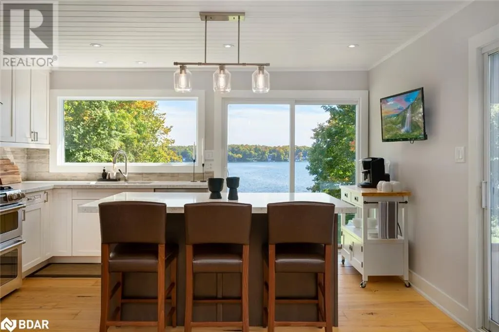 273 SHORELINE Drive