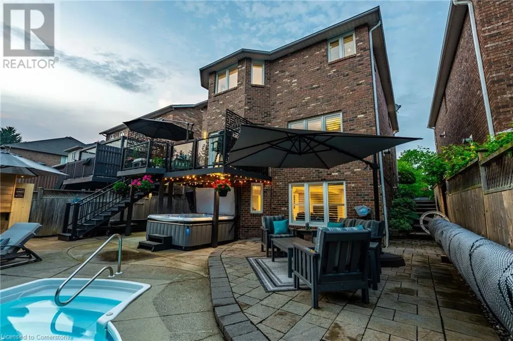 7 VOLTERRA Court