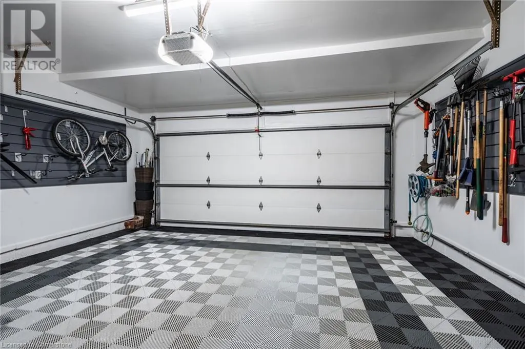 7 VOLTERRA Court