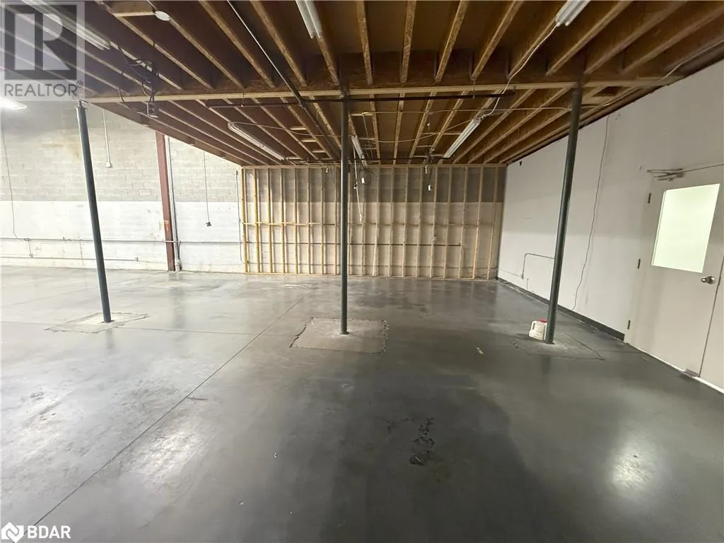 23 PROGRESS Drive Unit# 4, #4