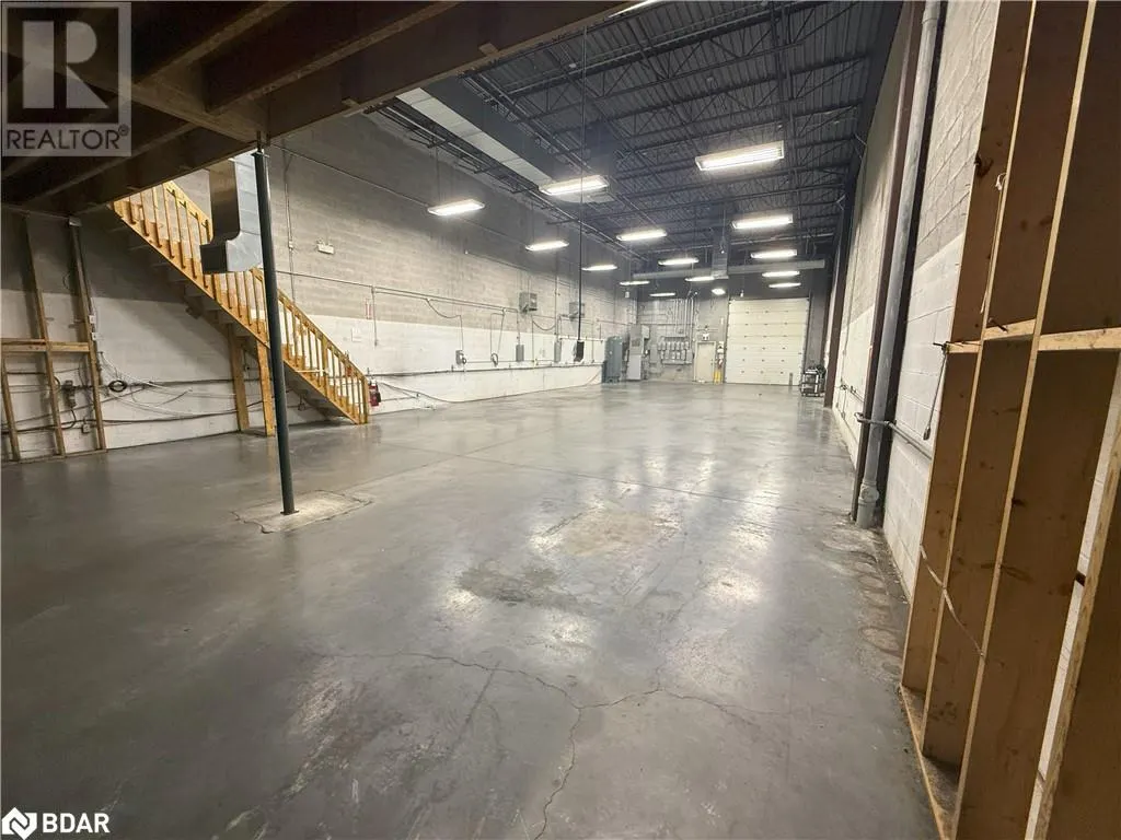 23 PROGRESS Drive Unit# 4, #4
