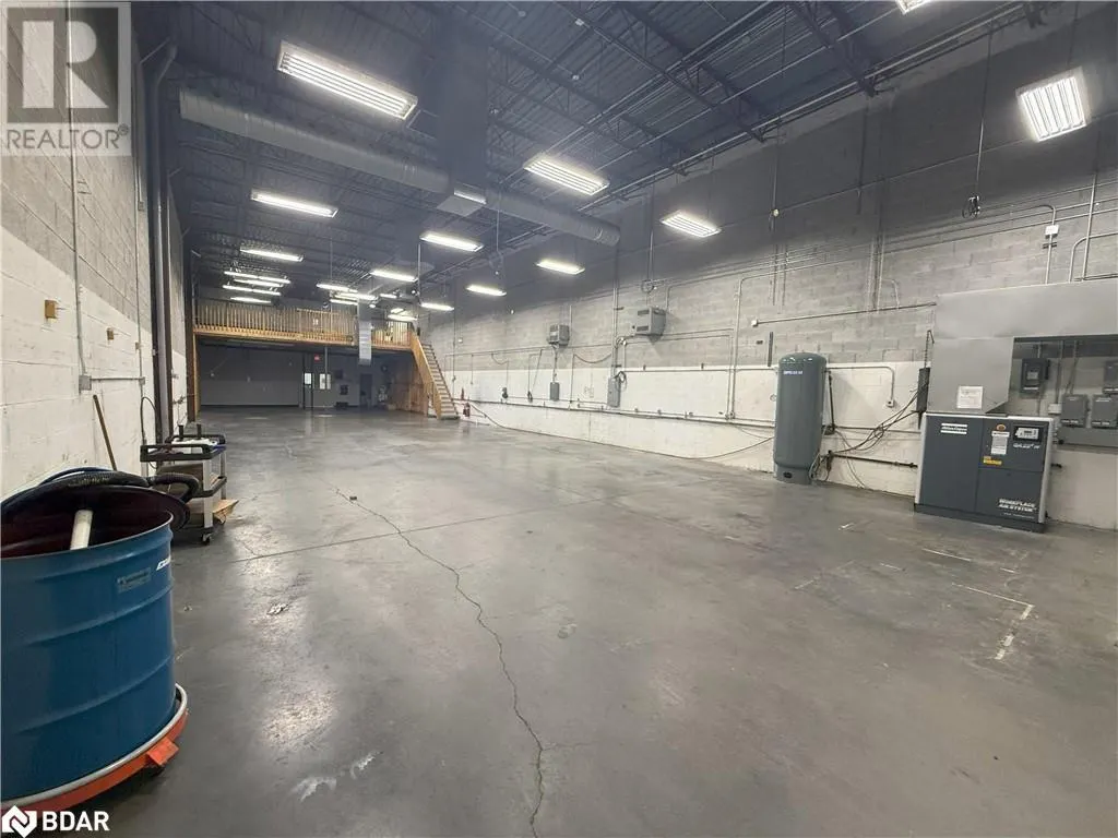 23 PROGRESS Drive Unit# 4, #4