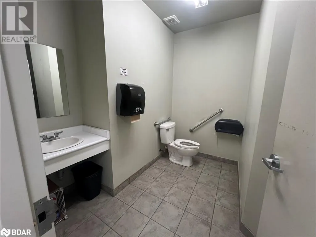 23 PROGRESS Drive Unit# 4, #4
