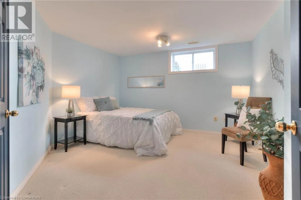 17 WOODS EDGE Court Unit# 165, #165