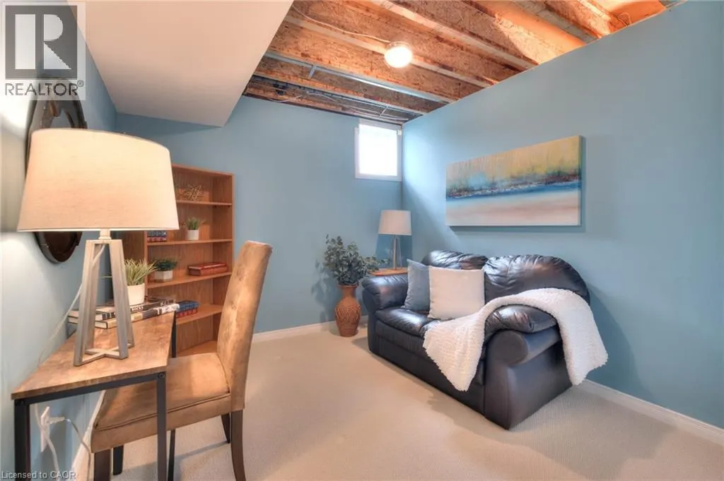 17 WOODS EDGE Court Unit# 165, #165