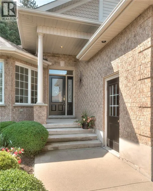 17 WOODS EDGE Court Unit# 165, #165